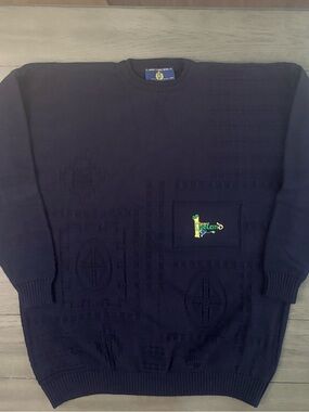 This Vintage Blarney Castle Designs Ireland Sweater in Men's XXL Celtic Knit